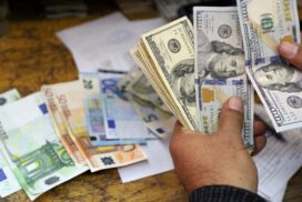 US dollar against Kyat rises over K1,800 per dollar