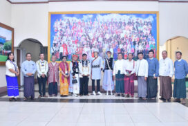 Lisu ethnic history book and Lisu costumes donation ceremony held