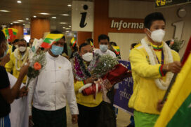 Athletes arrive back from SEA Games with nine golds, 18 silvers, 35 bronzes