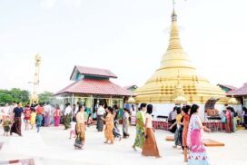 Pagodas in Nay Pyi Taw Council area crowded with charitable donors on Full Moon Day of Kason