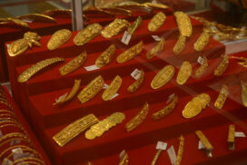 Pure gold price drops back to below K2 mln per tical 