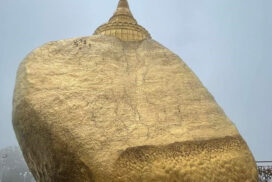 Gold pieces from Kyaiktiyo Pagoda falls apart due to lightning strike