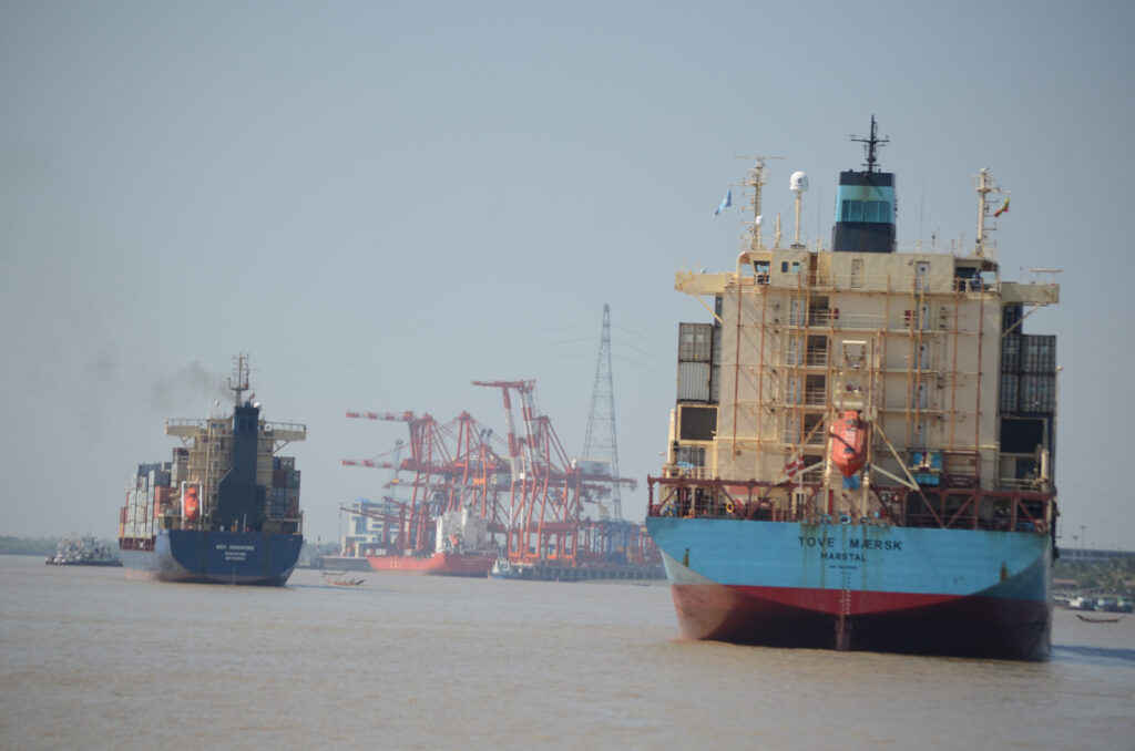 Some 200 cargo ships arrive at Yangon ports in past four months