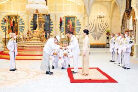 U Chit Swe presents Credentials to King of the Kingdom of Thailand