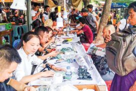 Compulsory licensing required for brokers in Mandalay gem market