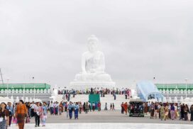 Flocks of pilgrims pay homage to world's tallest sitting marble Buddha image