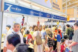 Visitors flock to Myanmar’s booths at  7th China-South Asia Expo