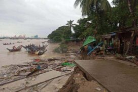 2 women, 6 houses swept away  by river-bank collapse at Thamata bank
