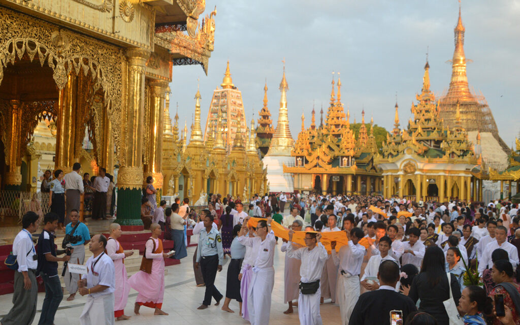 Pagodas, including Shwedagon, teem with pilgrims on Tazaungmone Full Moon Day