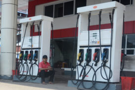 Fuel market sees slight decline in prices
