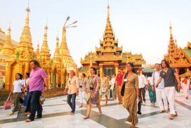 1,871 foreign tourists paid visit to Shwedagon Pagoda in July