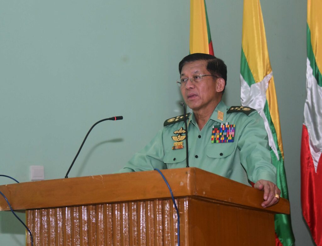 Tatmadaw members need to read literature and hand over good legacy to offspring: Senior General