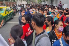 Hundreds line up for passport renewal at Myanmar Embassy in Thailand