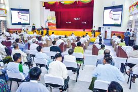 Union Ministers, Mandalay Region Chief Minister meet business people, artistes from literary, film, theatrical and music fields in Mandalay