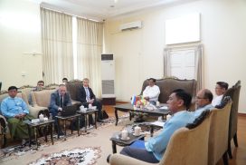 Union Industry Minister receives delegation from Russian Federation