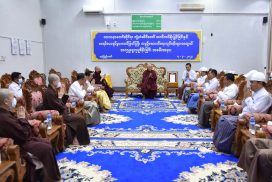 MoRAC Union Minister offers Maha Ganthavacaka Pandita title; title recipient Sayadaw Bhaddanta Kuthala donates cash to Maravijaya Buddha Image