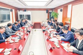 Union Electric Power Minister on study tour of hydro, wind power projects in China