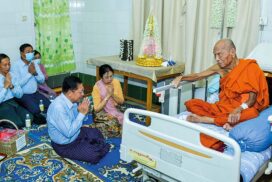 SAC Chairman Prime Minister Senior General Min Aung Hlaing asks about health conditions of Bhamo Sayadaw at Mandalay General Hospital