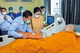 SAC Chairman Prime Minister Senior General Min Aung Hlaing views health conditions of Presiding Patron of Naga Hnakaung Monastery in Tachilek