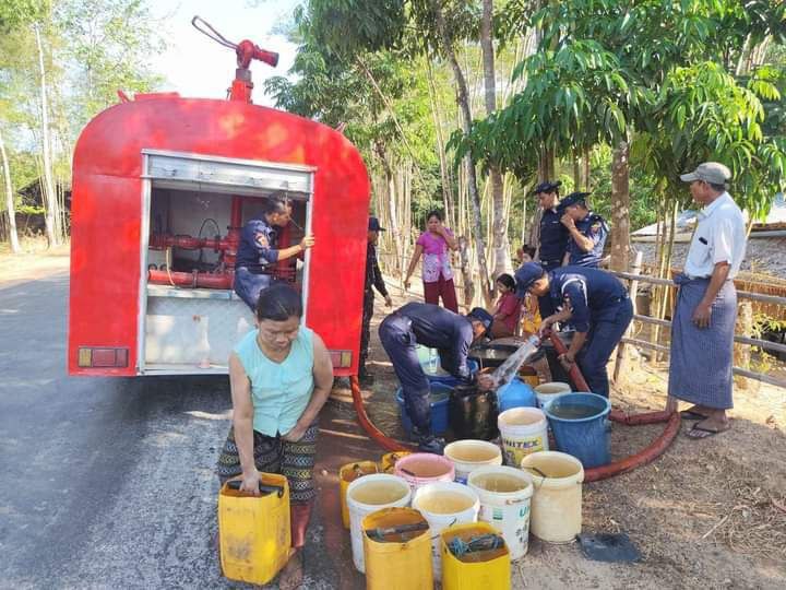 Myanmar Fire Brigade donates water daily